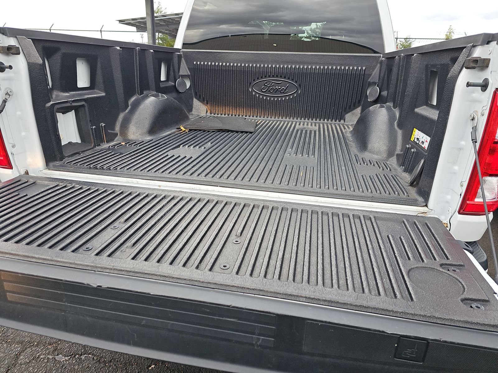 2022 Ford F-150 XL AWD