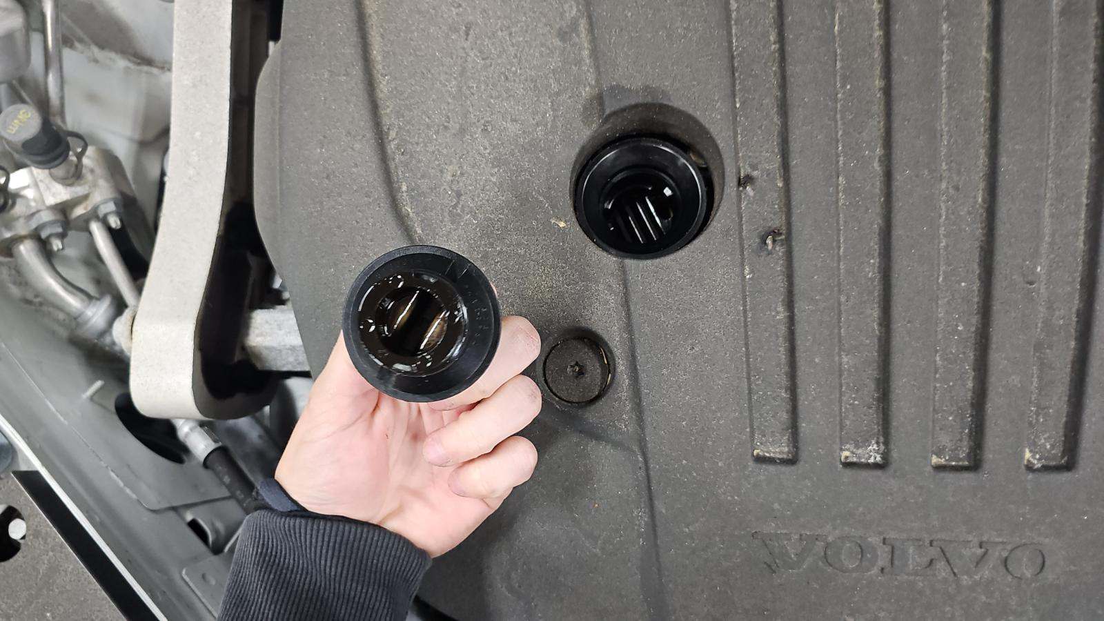 2022 Volvo XC60 B5 Momentum AWD