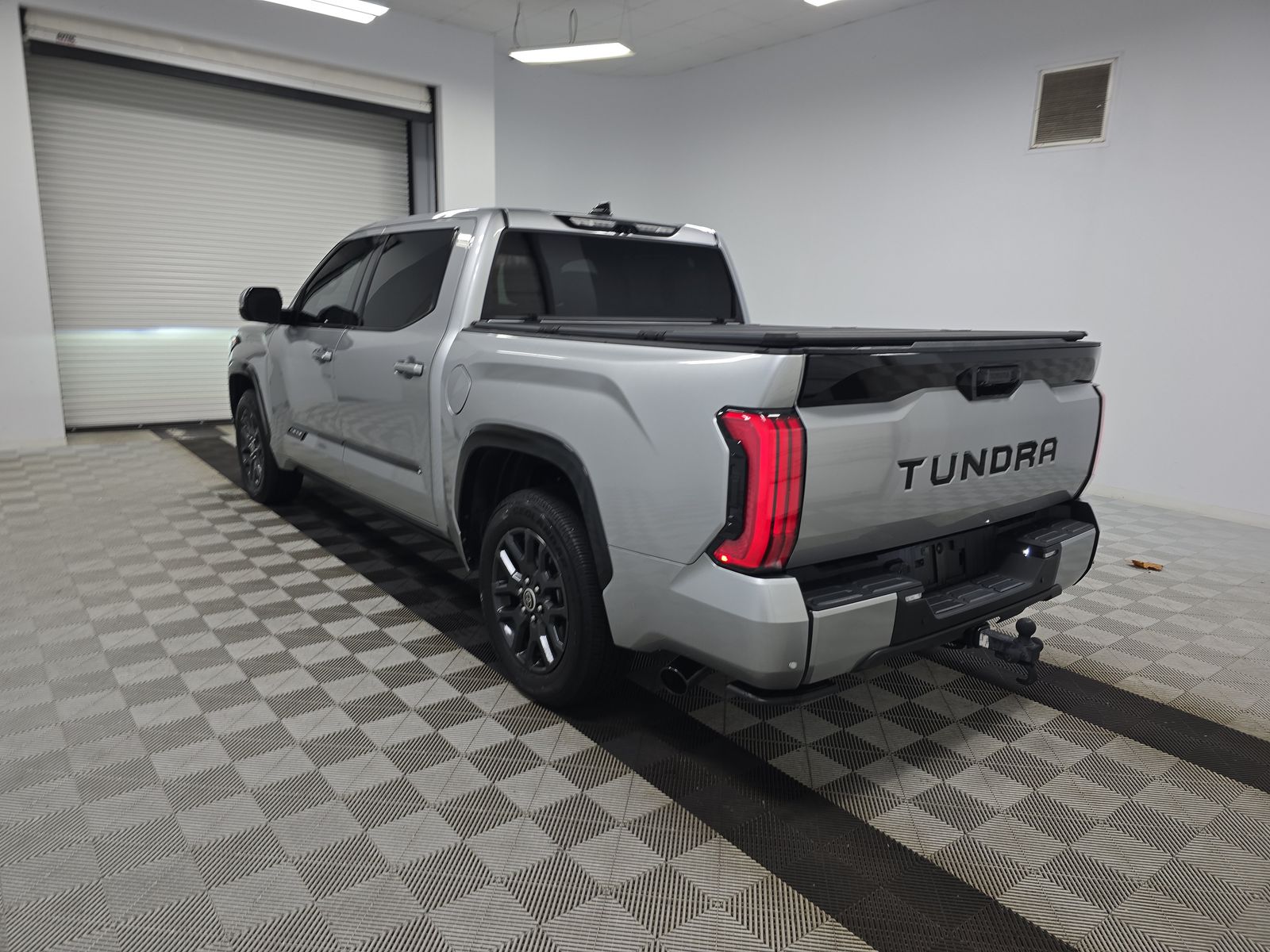 2023 Toyota Tundra Hybrid Platinum RWD