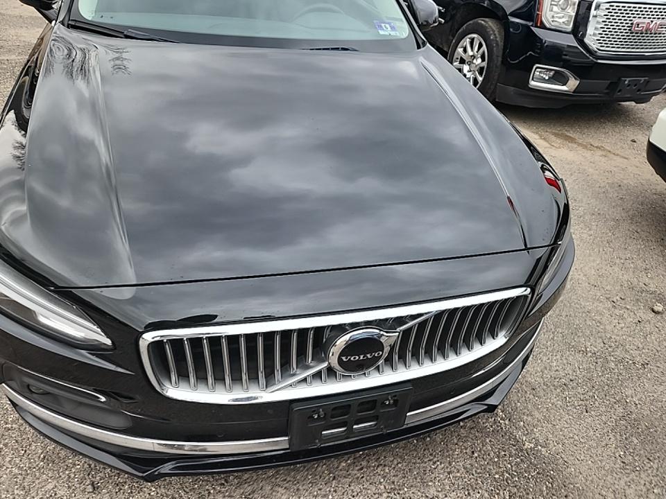 2023 Volvo S90 B6 Plus AWD