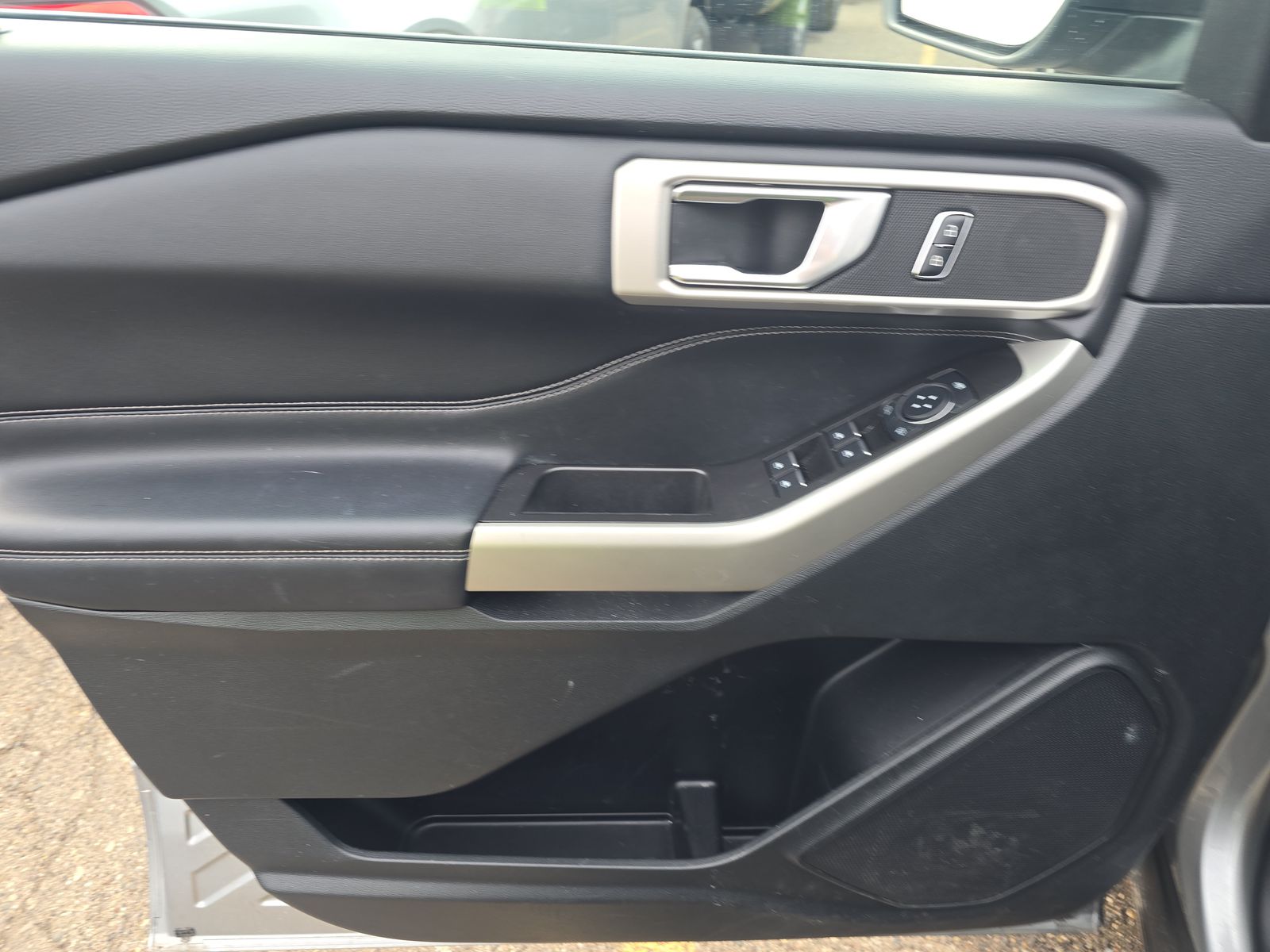 2023 Ford Explorer XLT AWD