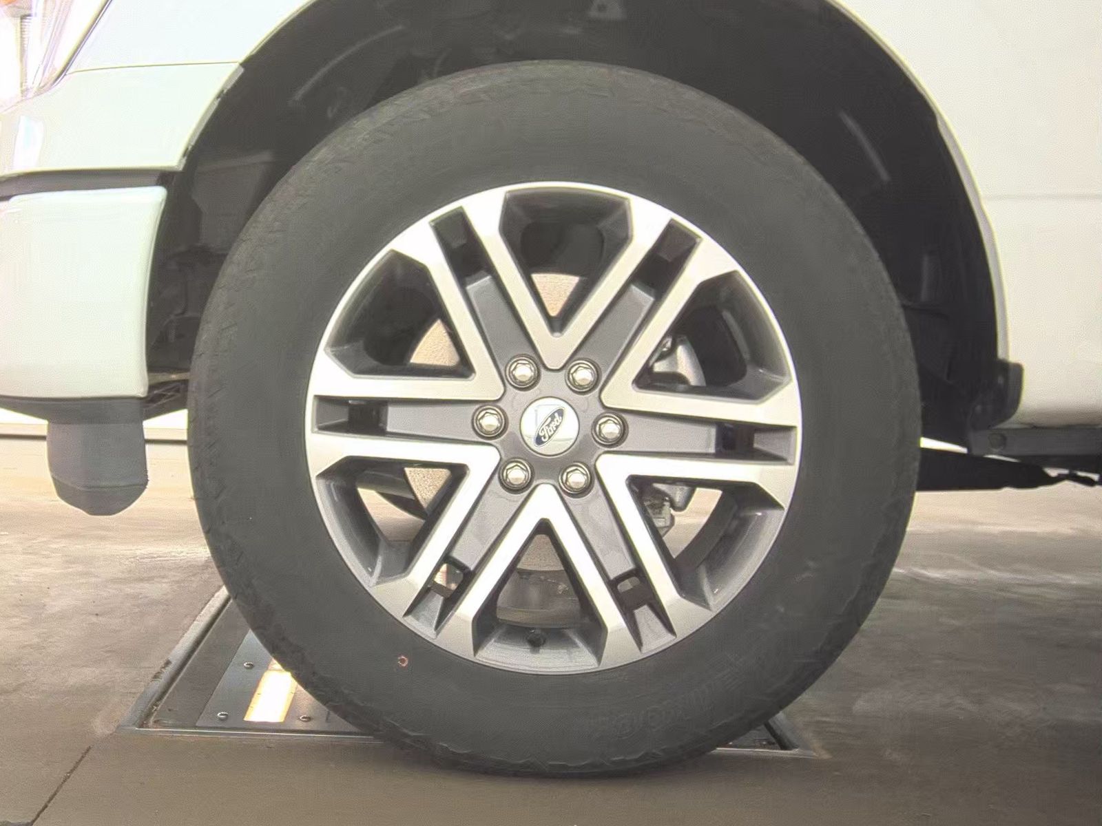 2022 Ford F-150 XL AWD