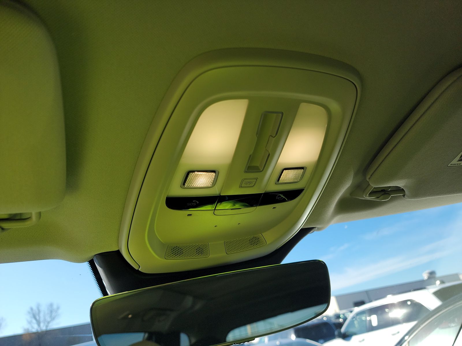 2023 Volvo XC90 B6 Plus AWD