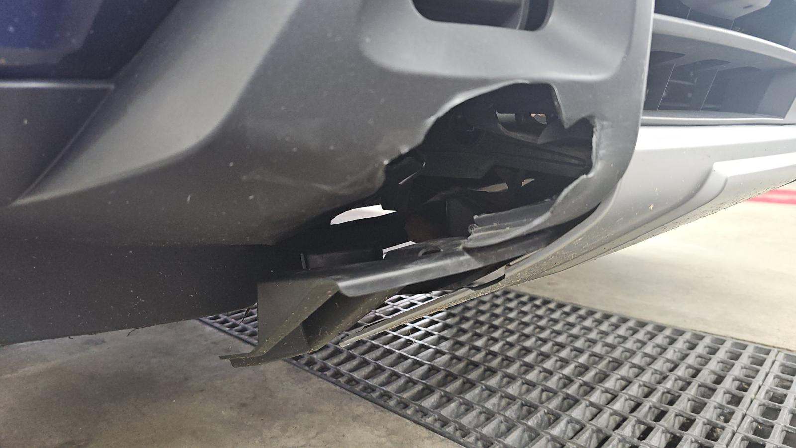 2024 Nissan Pathfinder SL AWD