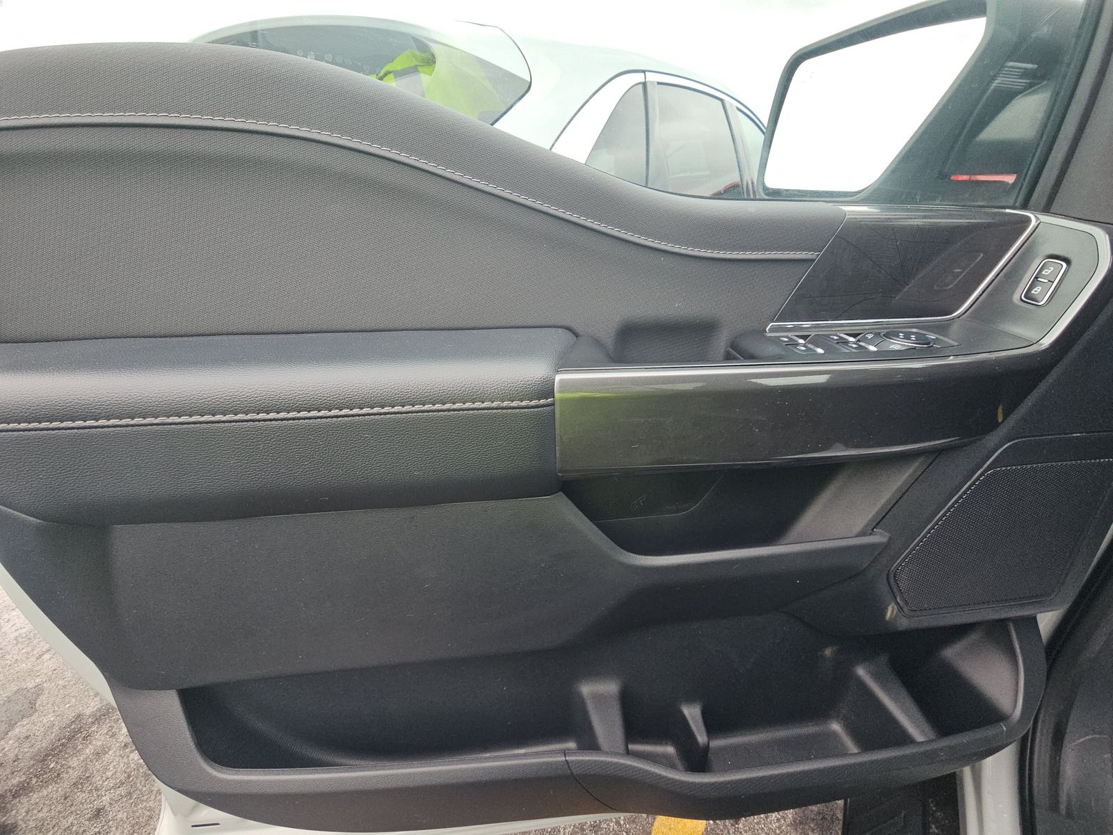 2023 Ford F-150 Hybrid XLT AWD