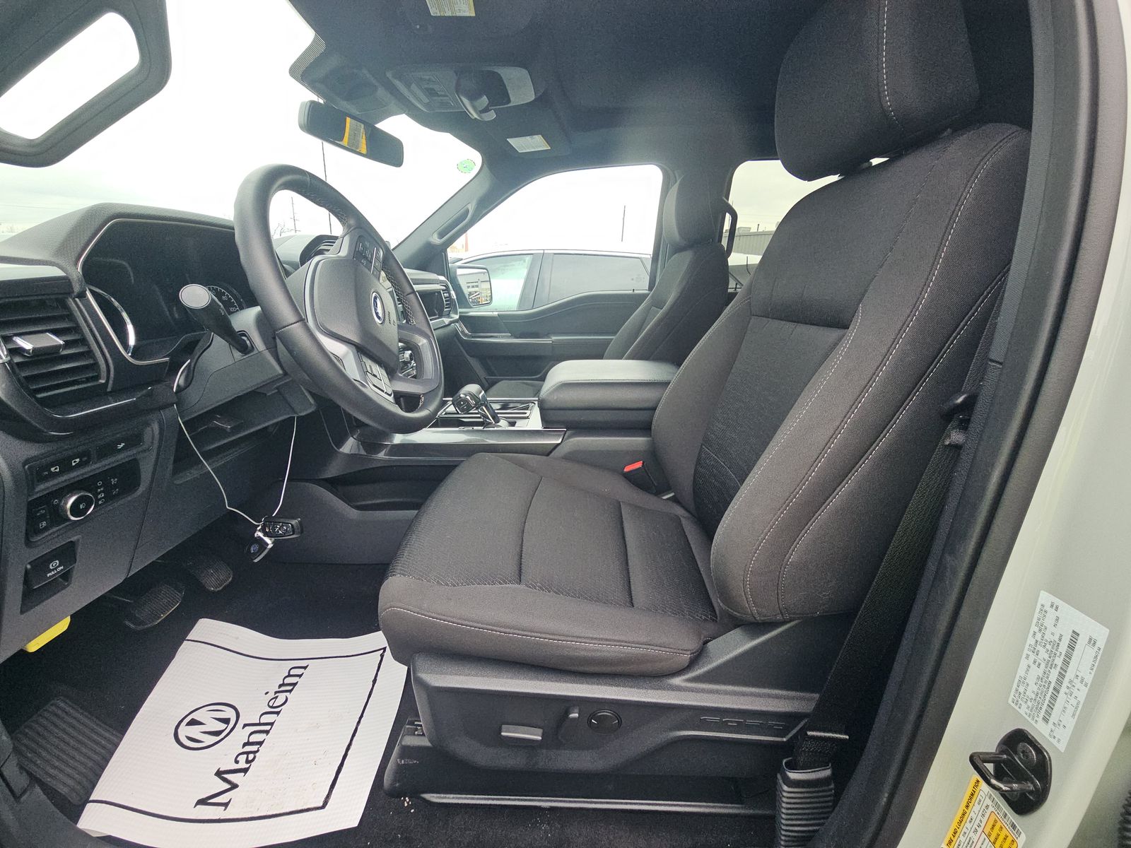 2023 Ford F-150 Hybrid XLT AWD