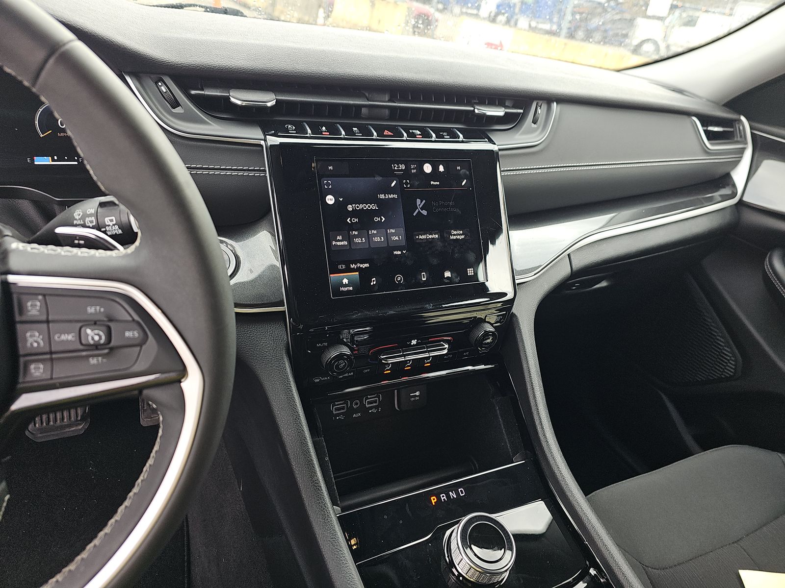 2023 Jeep Grand Cherokee Laredo AWD