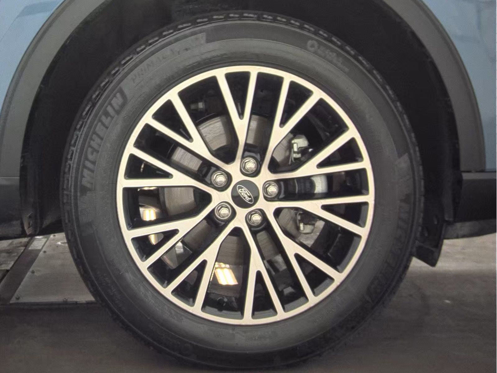 2025 Ford Escape Plug-In Hybrid FWD