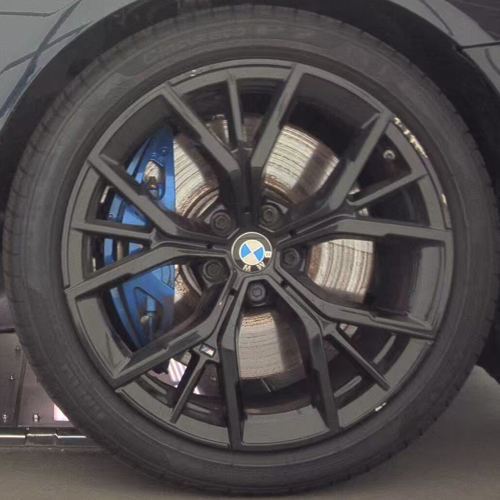 2022 BMW 5 Series M550i xDrive AWD