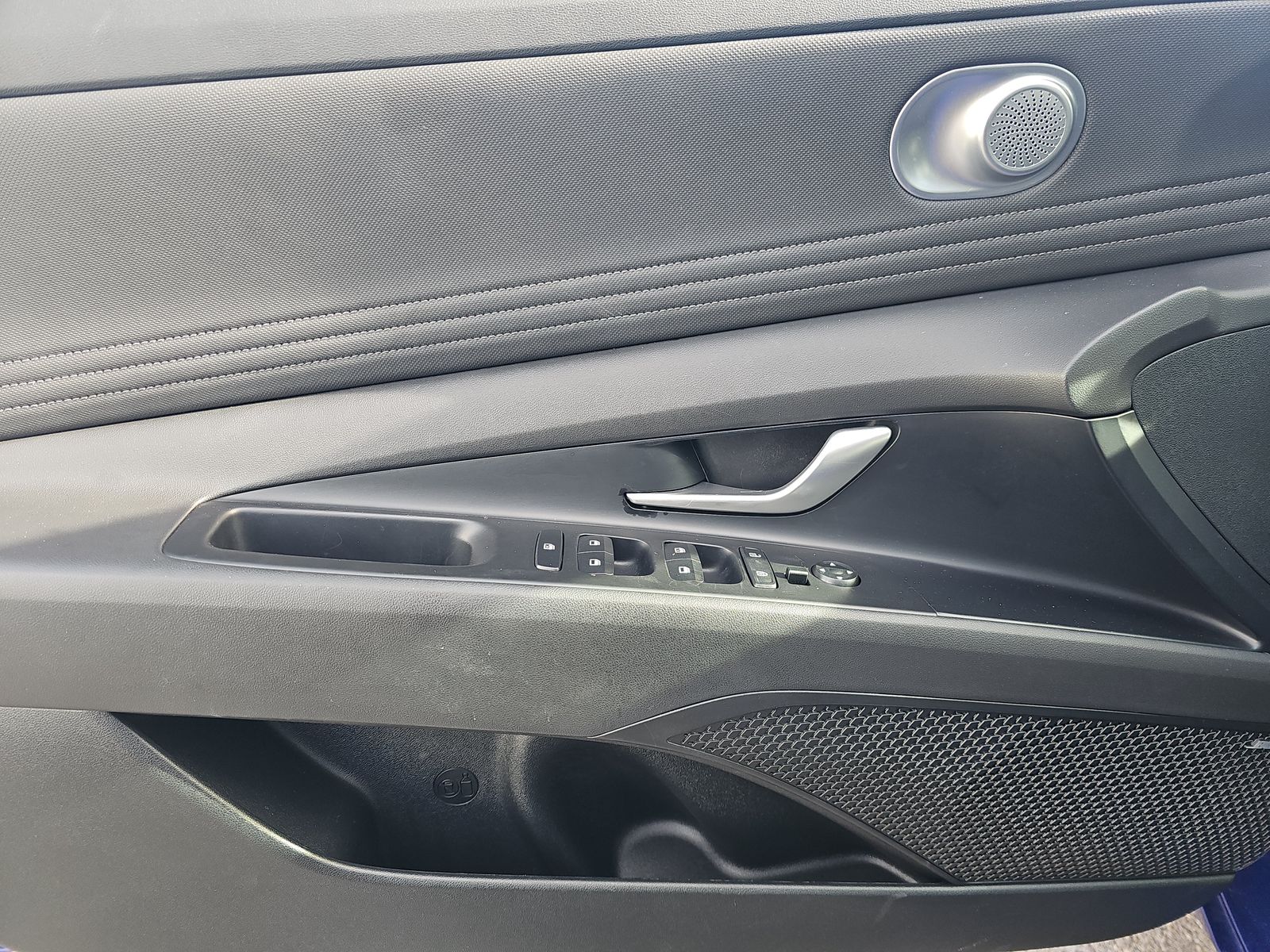 2024 Hyundai Elantra Limited FWD