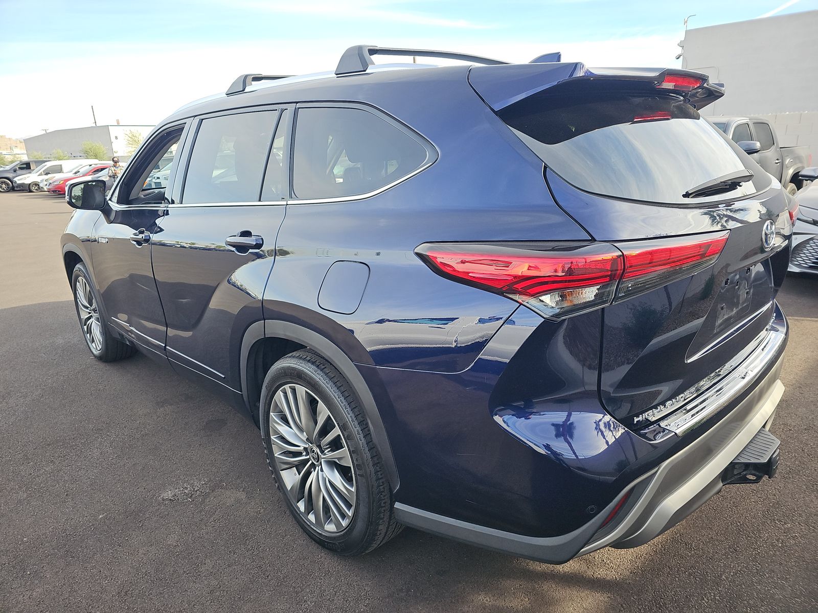 2021 Toyota Highlander Hybrid Platinum FWD