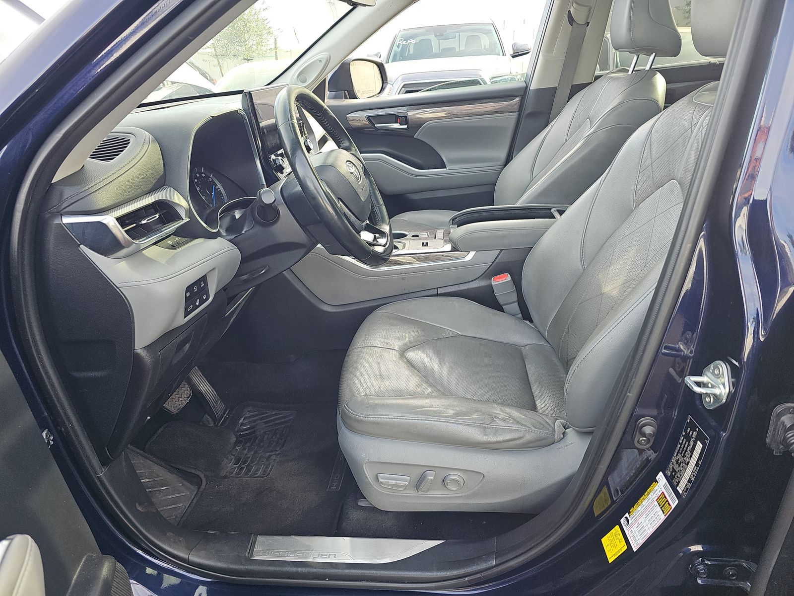 2021 Toyota Highlander Hybrid Platinum FWD