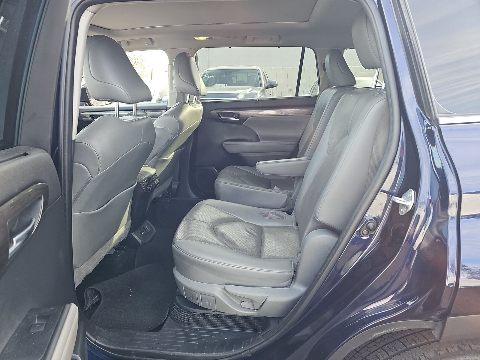 2021 Toyota Highlander Hybrid Platinum FWD