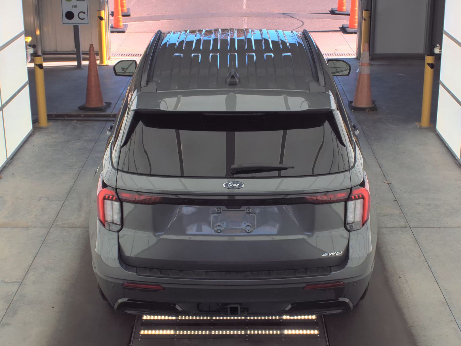 2025 Ford Explorer ST-Line AWD