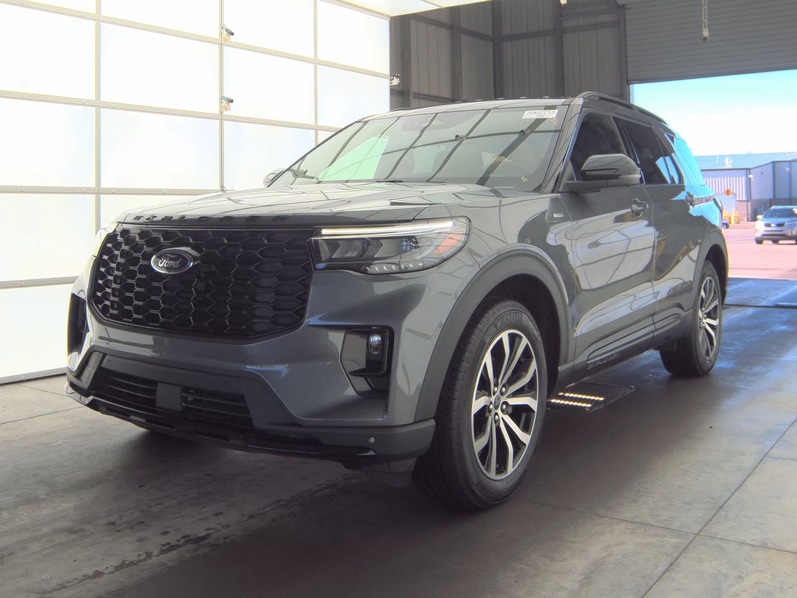 2025 Ford Explorer ST-Line AWD