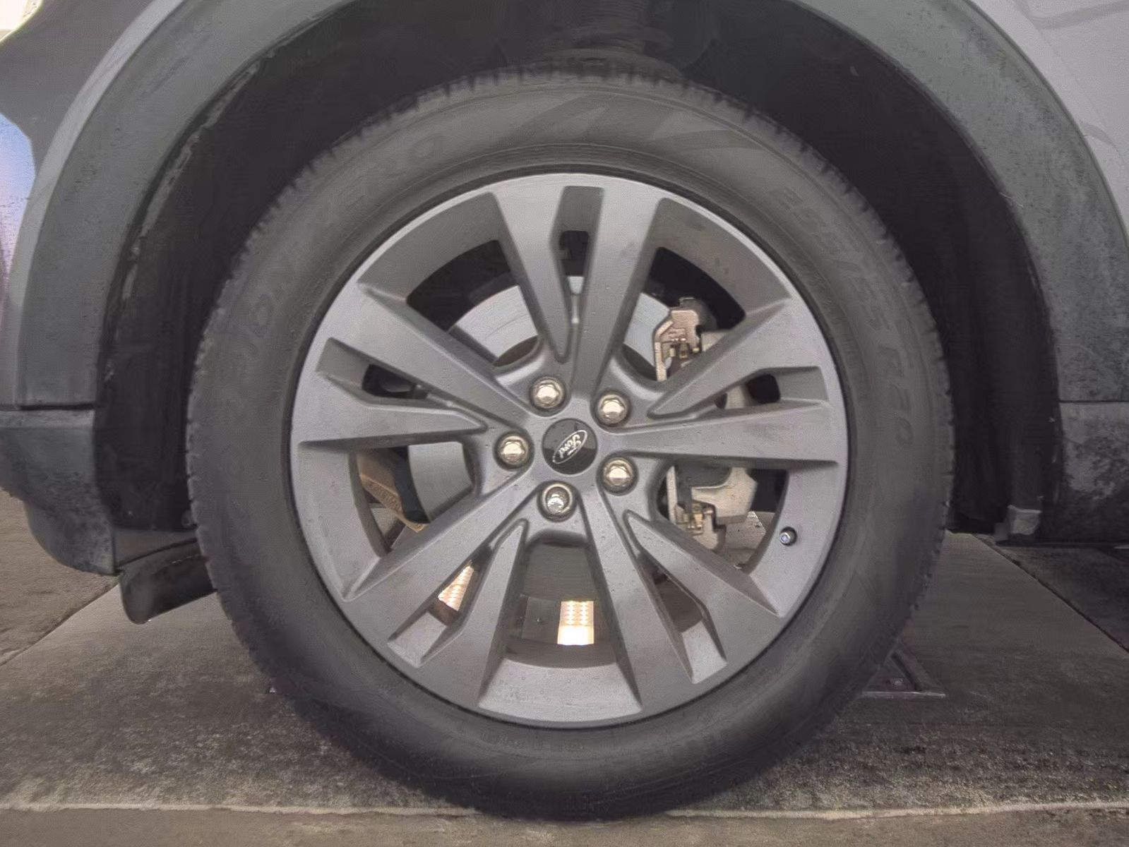 2023 Ford Explorer XLT RWD