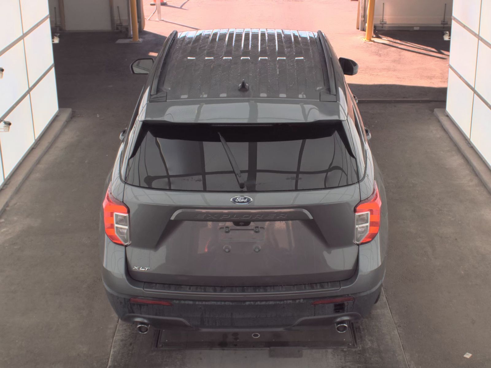 2023 Ford Explorer XLT RWD