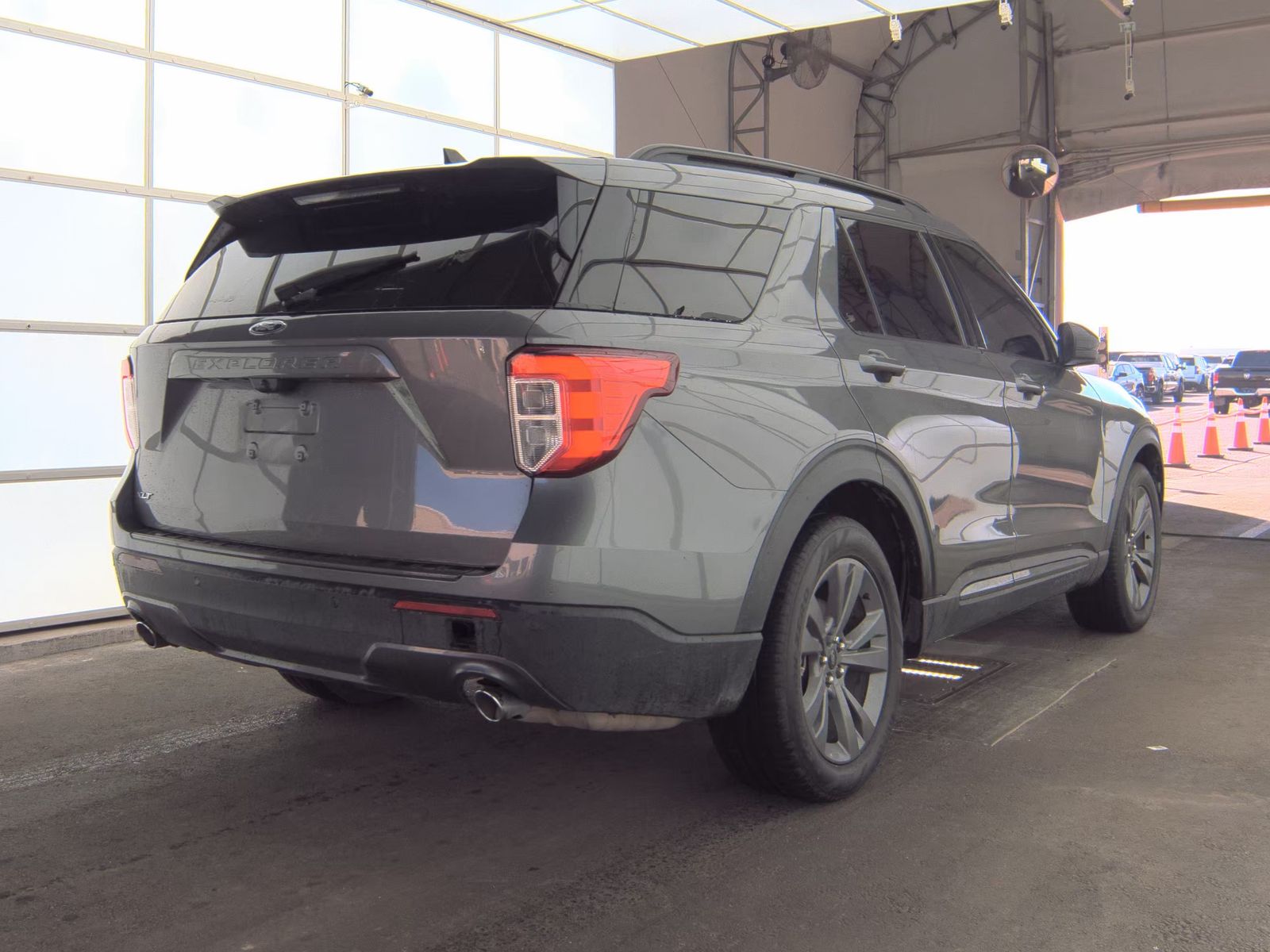 2023 Ford Explorer XLT RWD