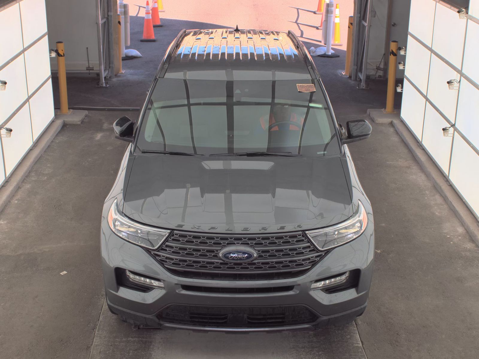 2023 Ford Explorer XLT RWD