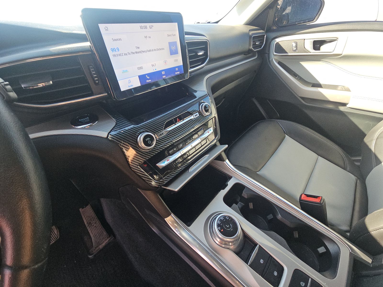 2023 Ford Explorer XLT RWD