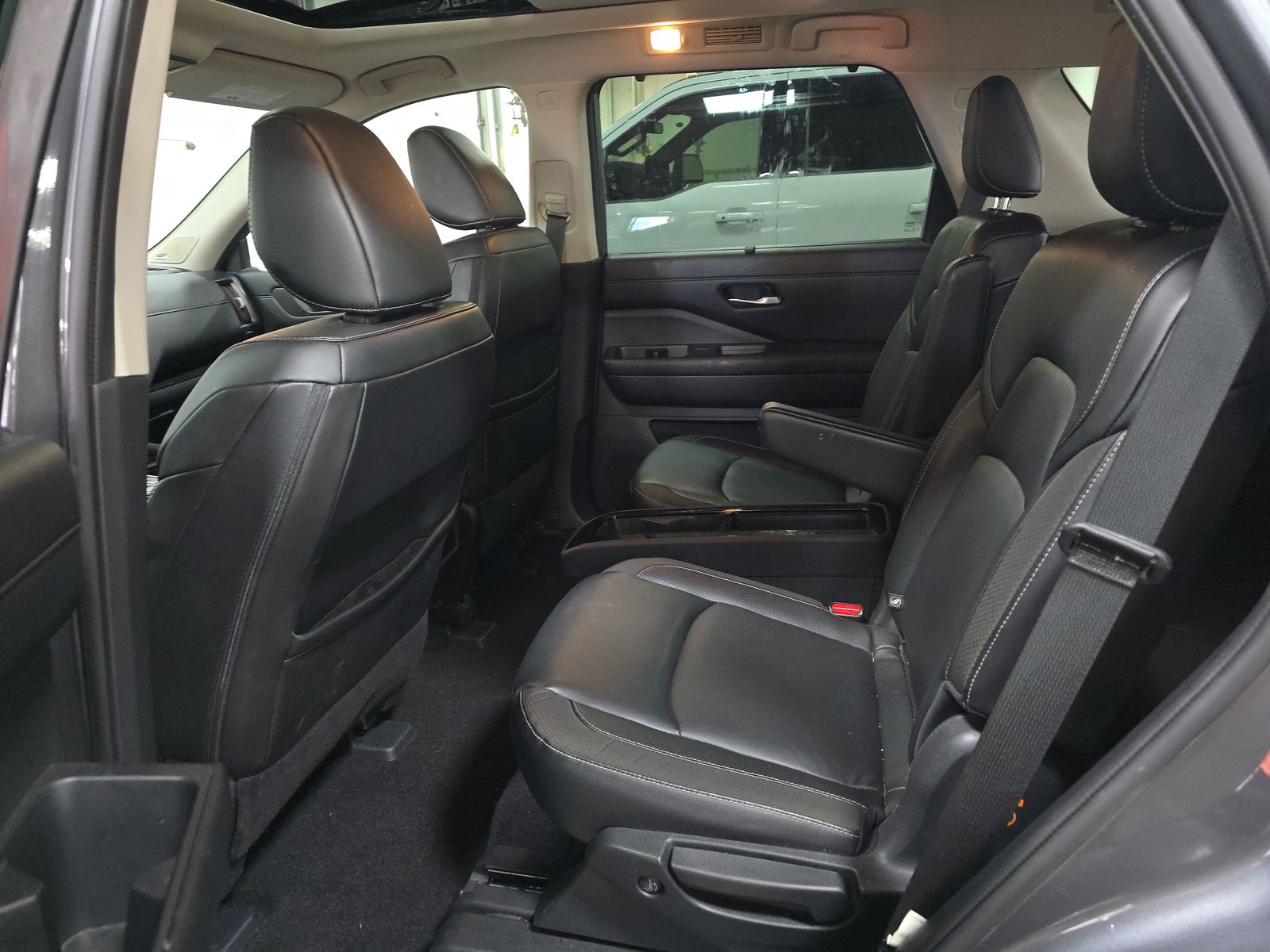 2023 Nissan Pathfinder SL AWD