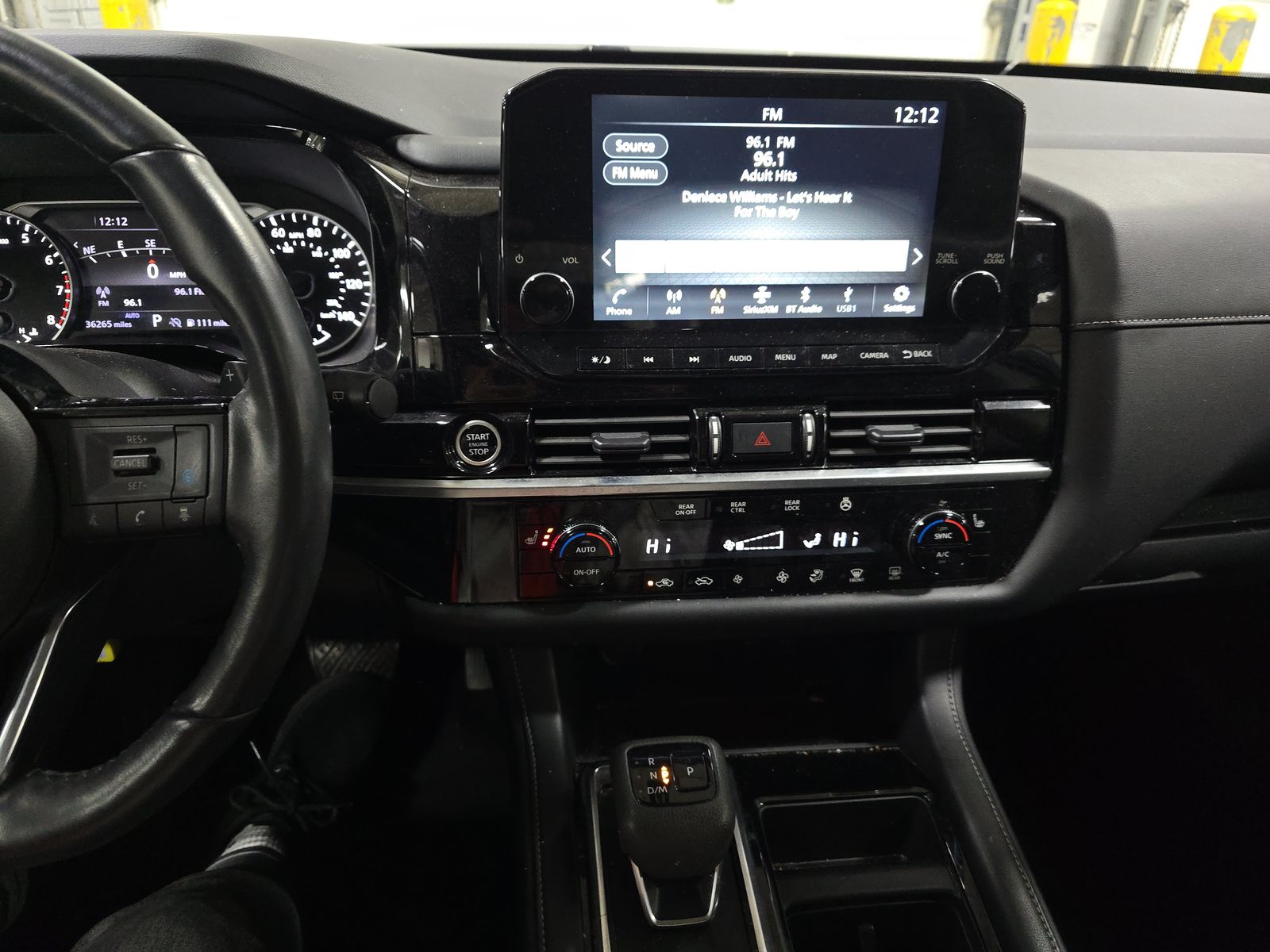 2023 Nissan Pathfinder SL AWD