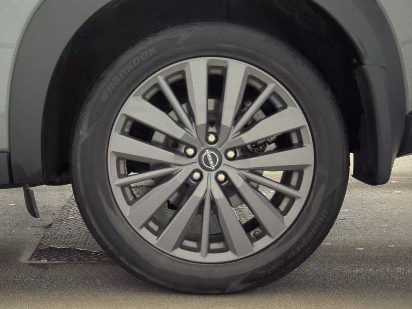 2023 Nissan Pathfinder SL AWD