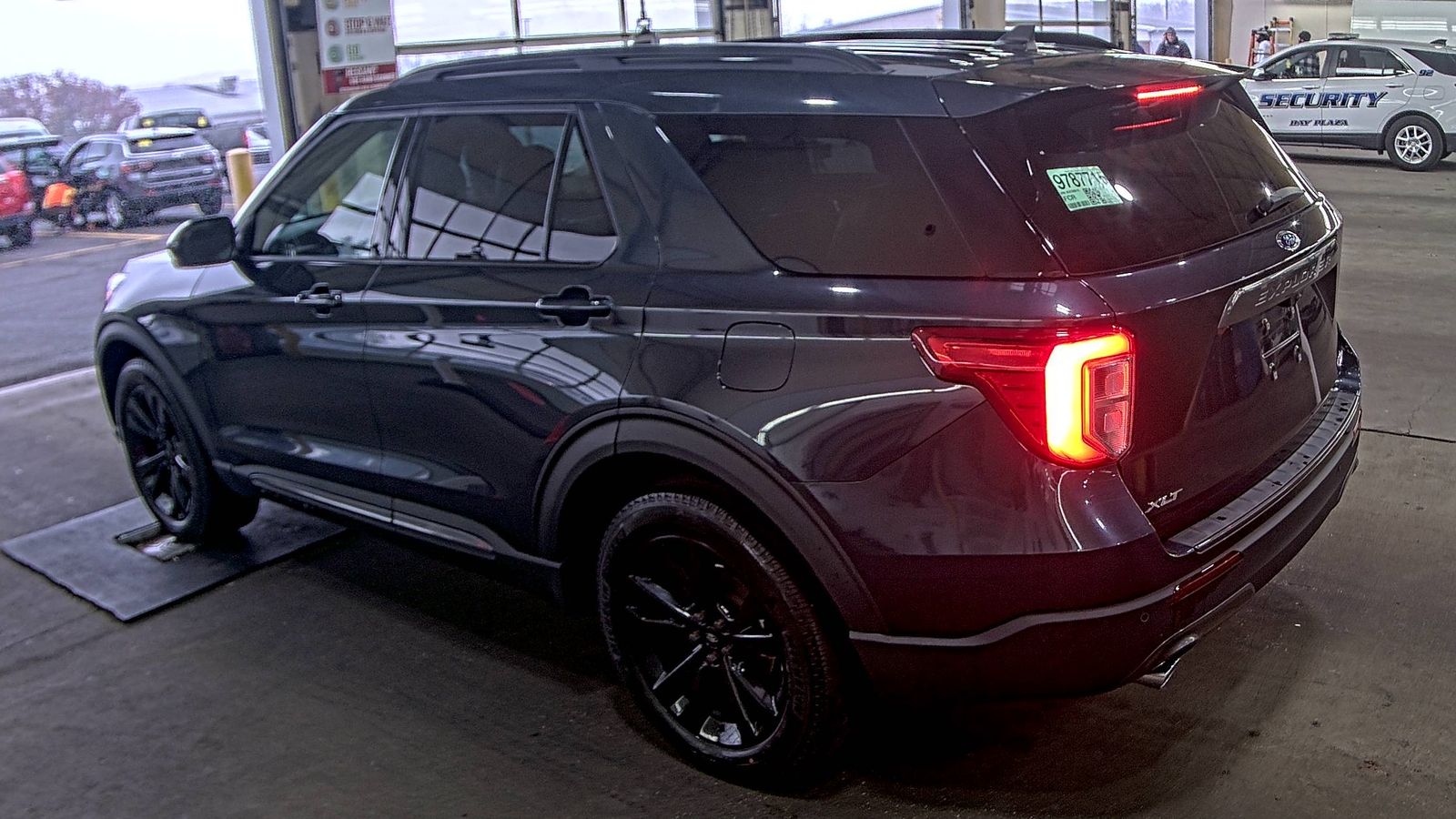 2022 Ford Explorer XLT AWD