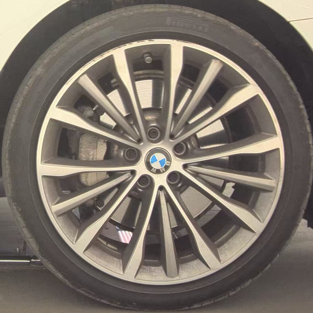 2022 BMW 5 Series 530i RWD