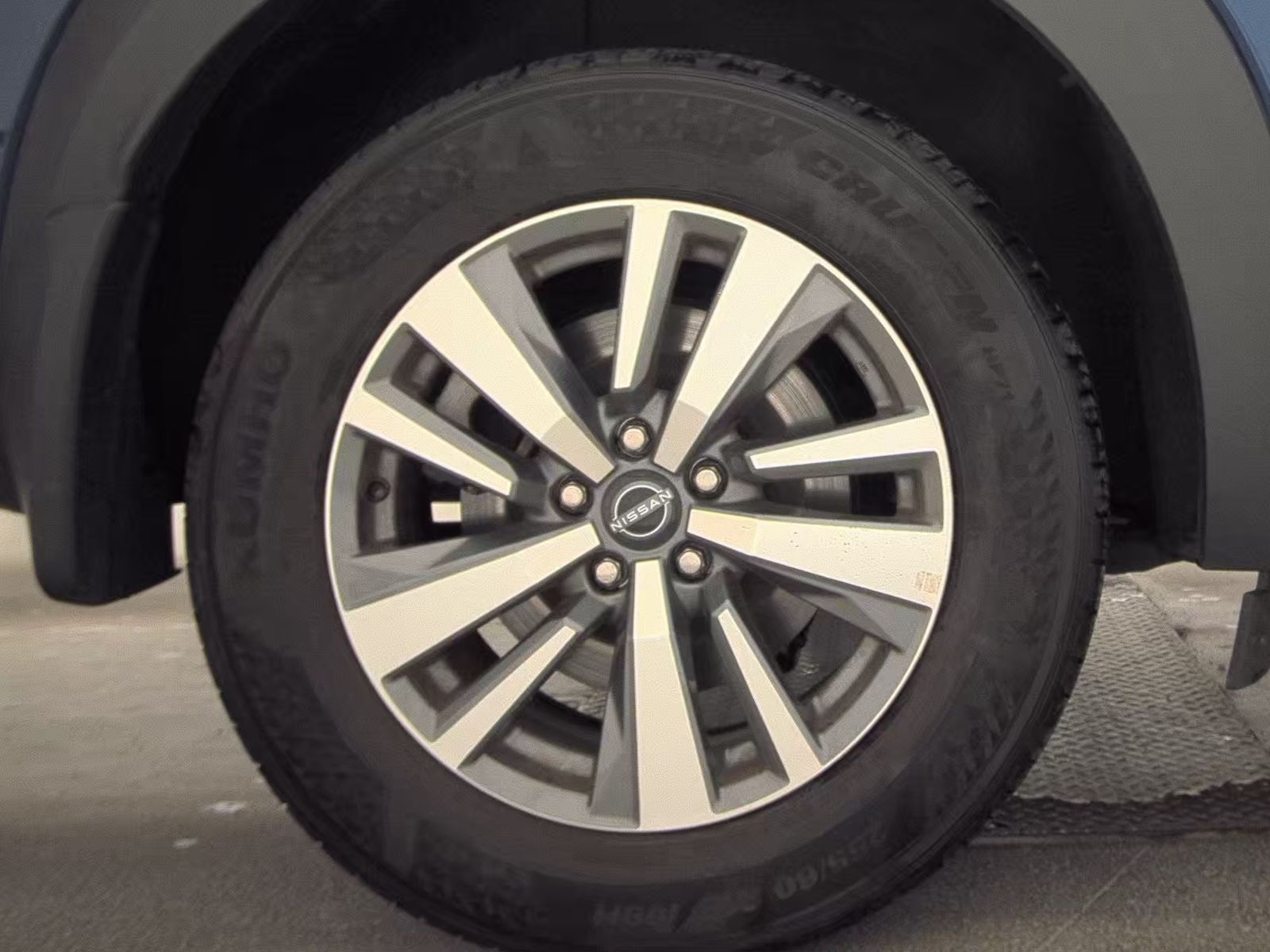 2024 Nissan Pathfinder SL AWD