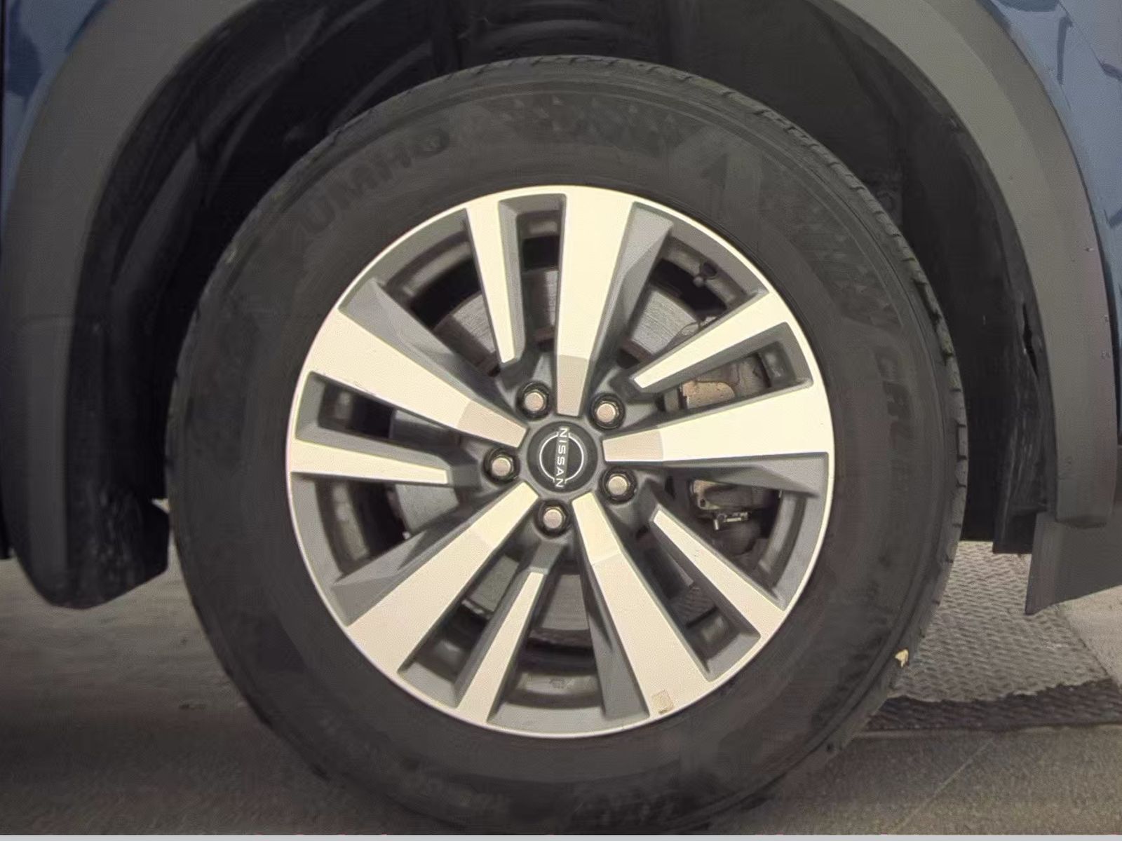 2024 Nissan Pathfinder SL AWD