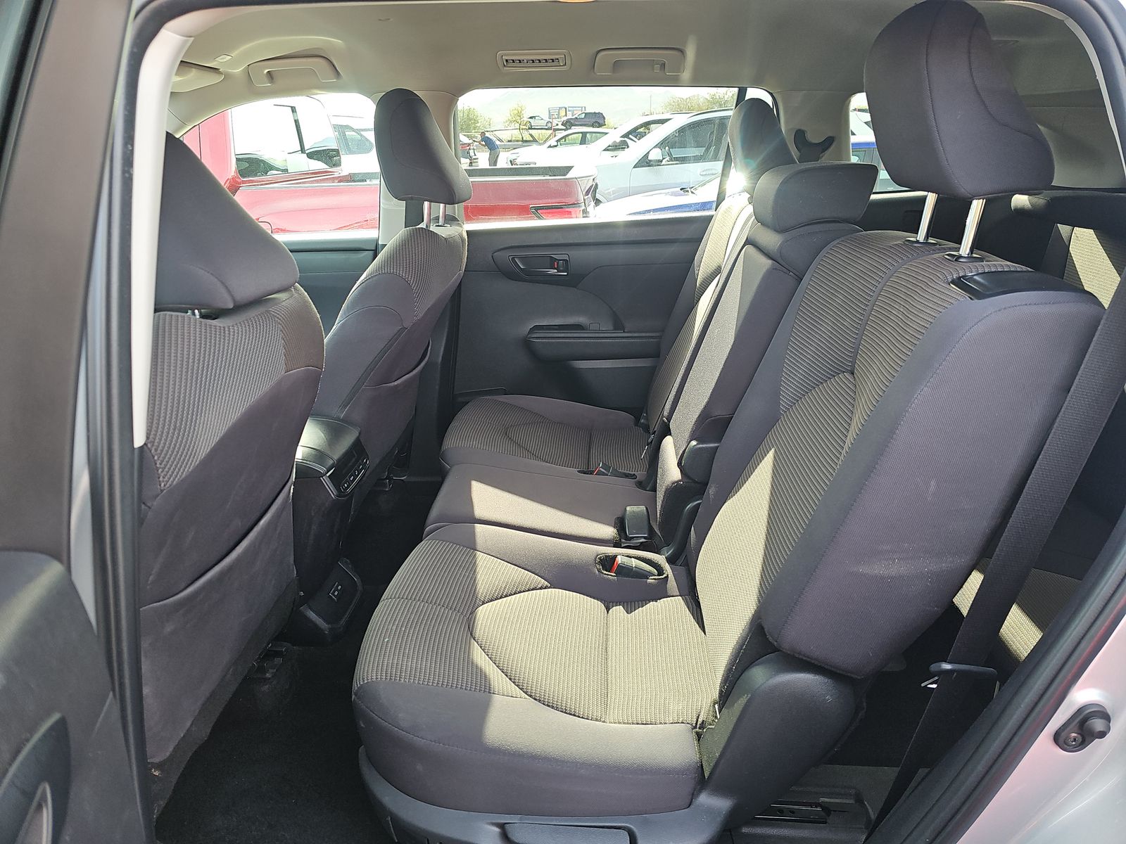 2024 Toyota Highlander LE AWD