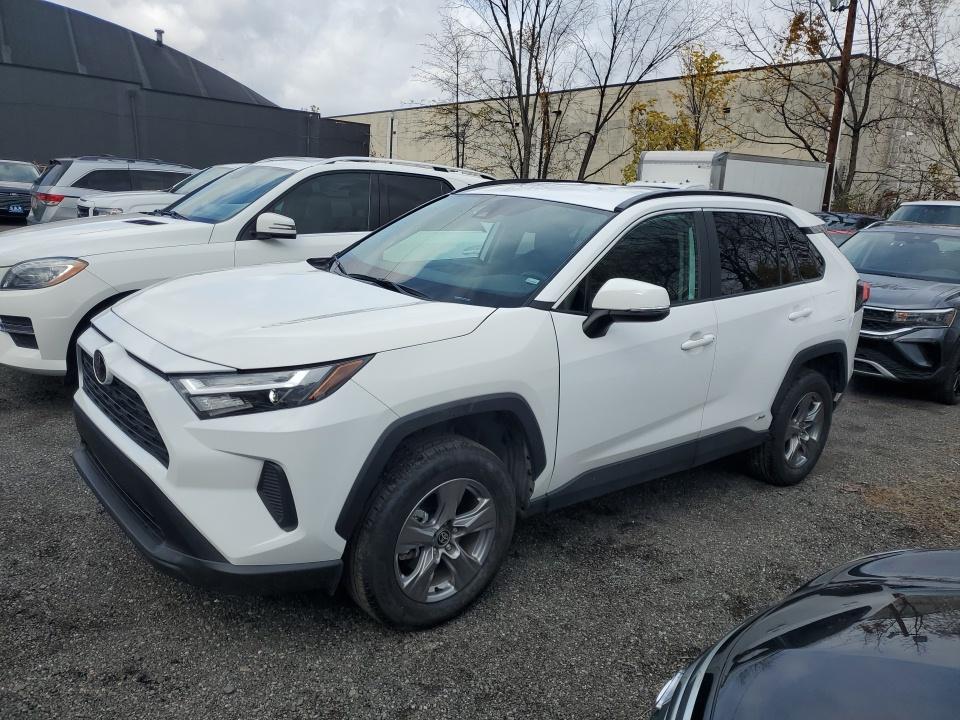 2025 Toyota RAV4 Hybrid XLE AWD