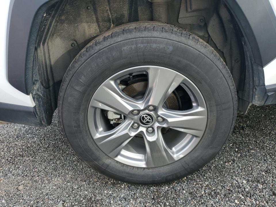 2025 Toyota RAV4 Hybrid XLE AWD