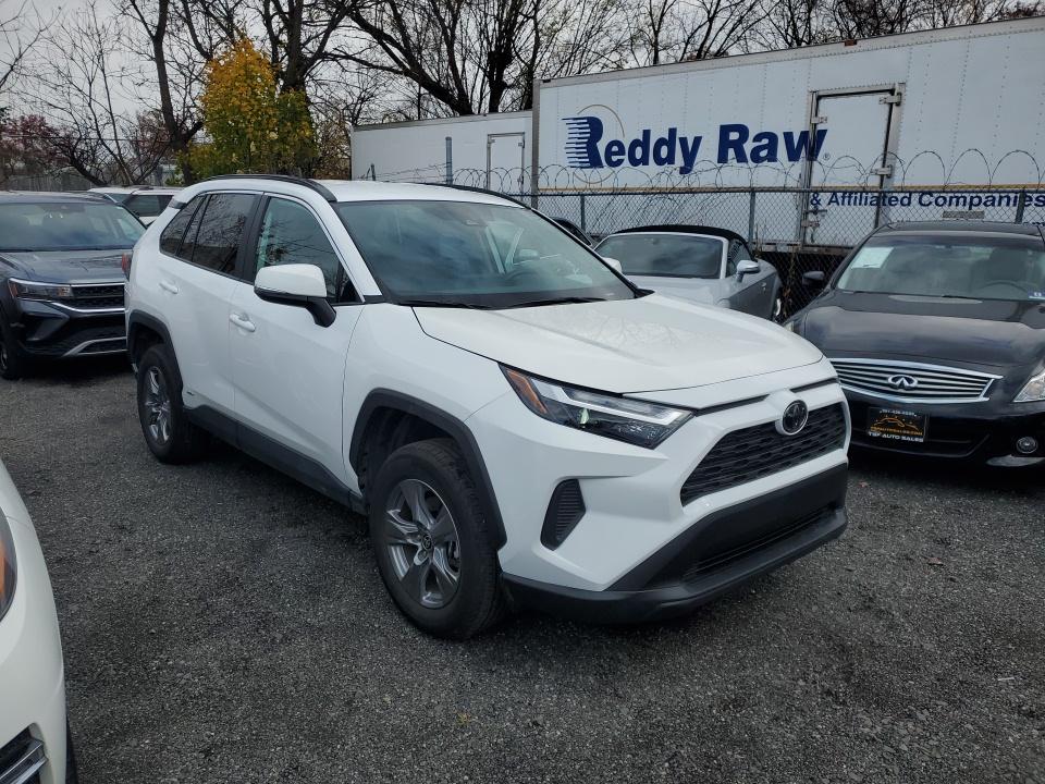 2025 Toyota RAV4 Hybrid XLE AWD