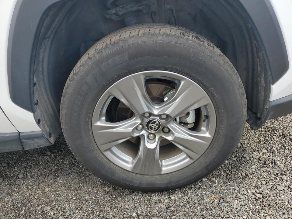 2025 Toyota RAV4 Hybrid XLE AWD