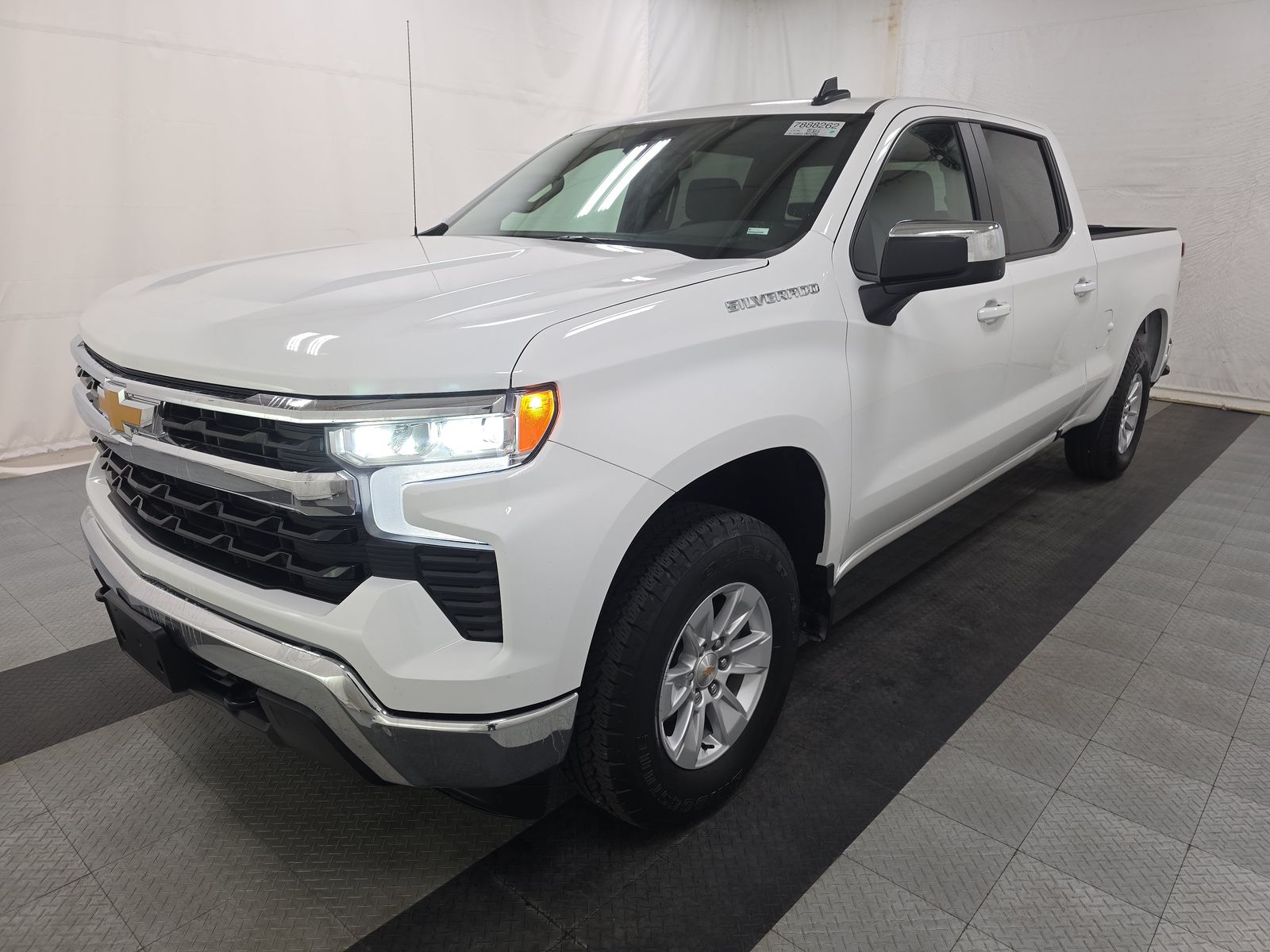 2025 Chevrolet Silverado 1500 LT AWD
