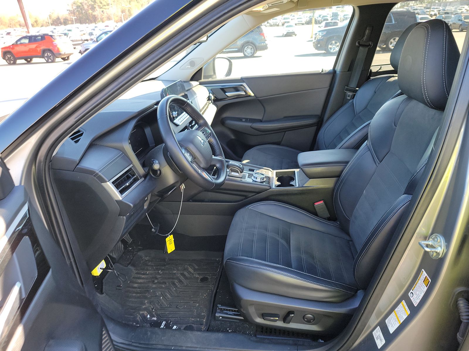 2024 Mitsubishi Outlander SE FWD