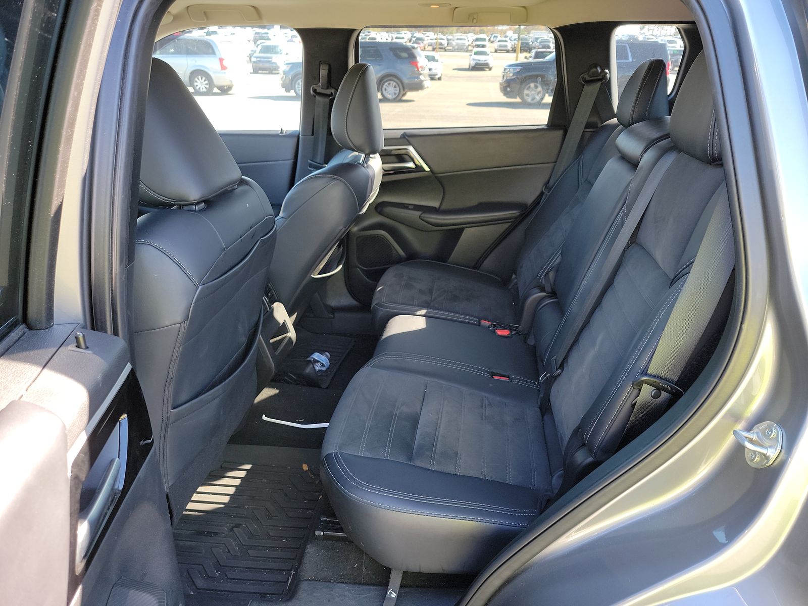 2024 Mitsubishi Outlander SE FWD