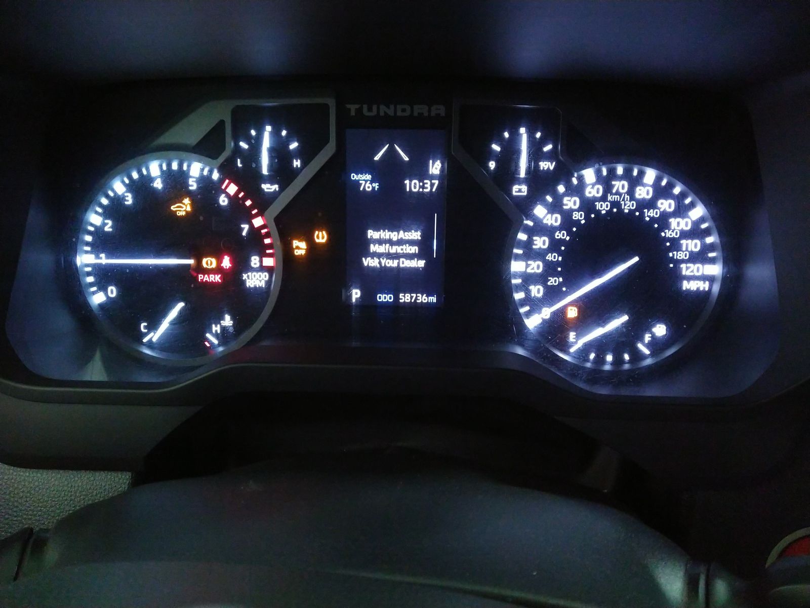 2022 Toyota Tundra SR5 AWD