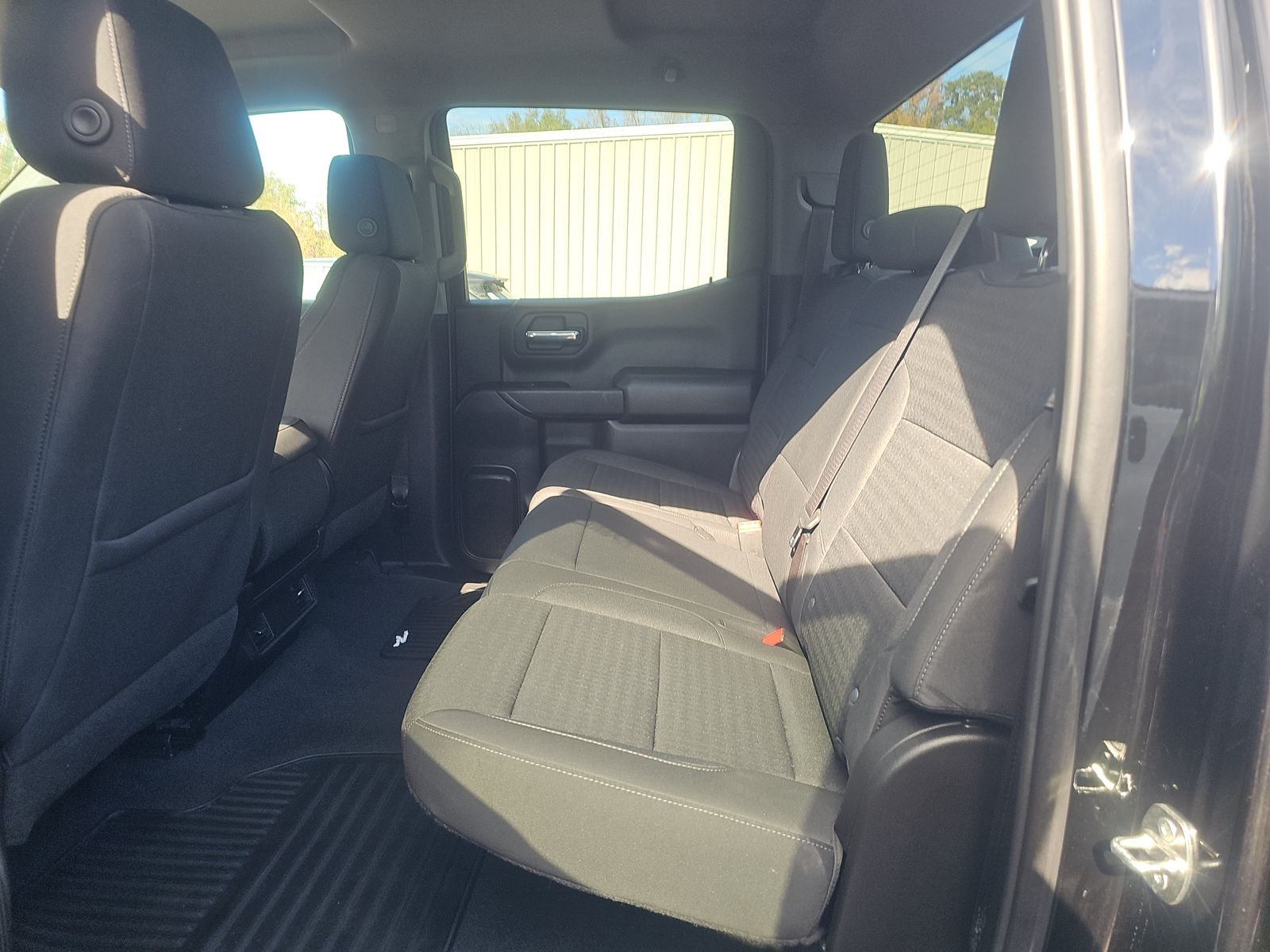 2022 Chevrolet Silverado 1500 Custom AWD