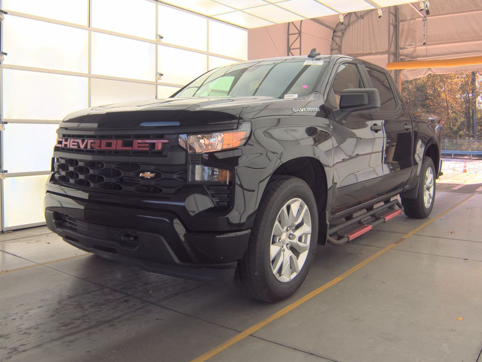 2022 Chevrolet Silverado 1500 Custom AWD