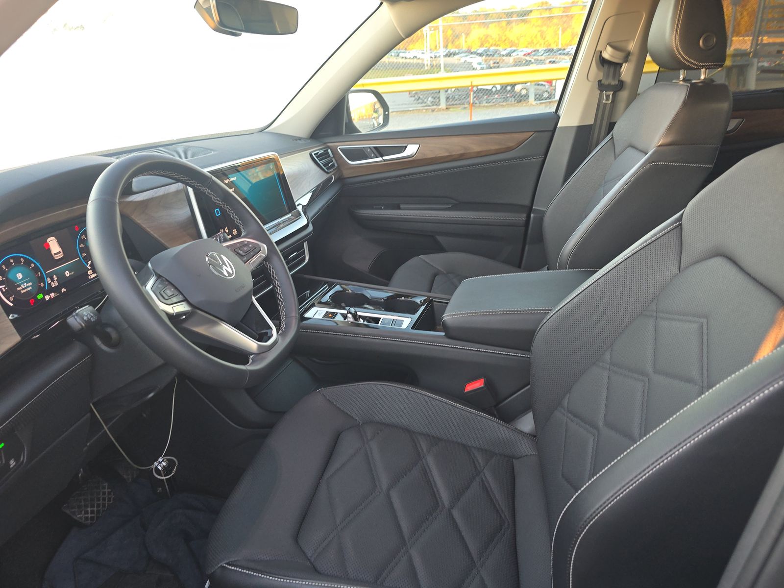 2024 Volkswagen Atlas 2.0T SE FWD