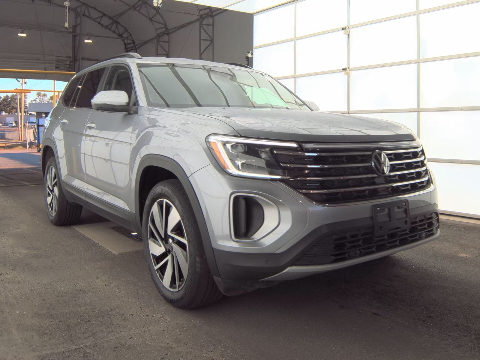 2024 Volkswagen Atlas 2.0T SE FWD