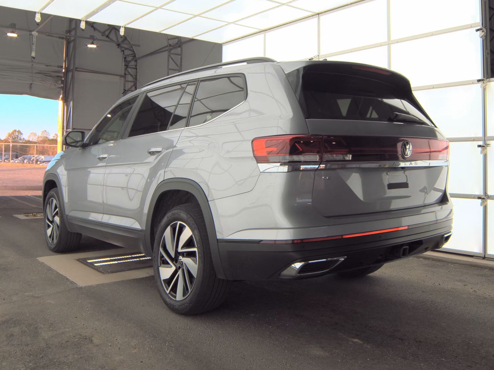 2024 Volkswagen Atlas 2.0T SE FWD