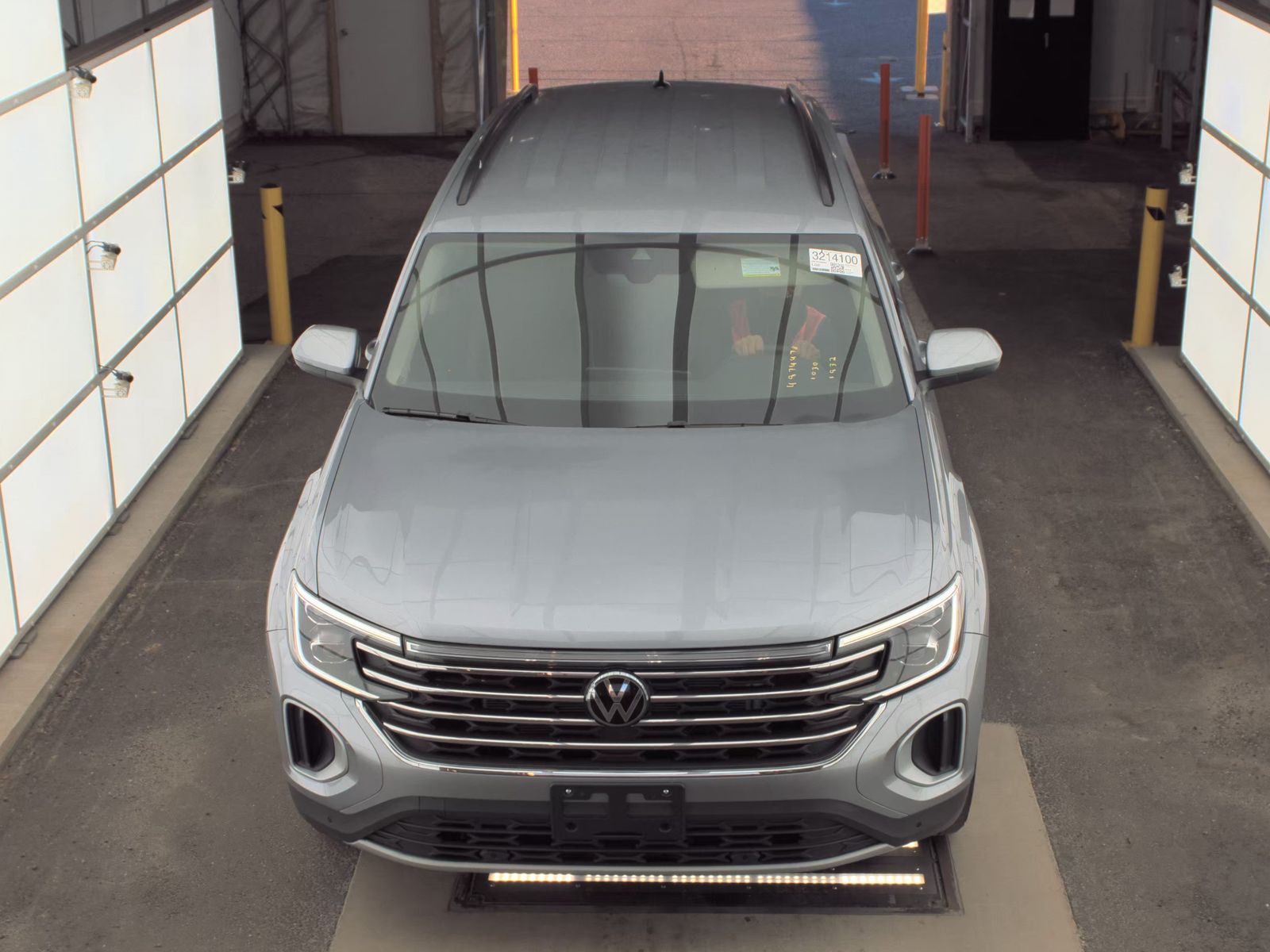 2024 Volkswagen Atlas 2.0T SE FWD