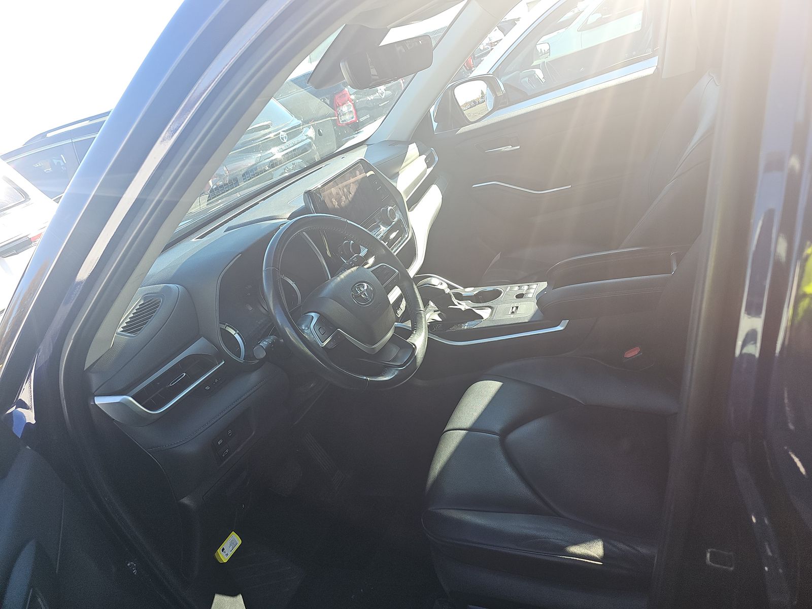 2024 Toyota Highlander XLE FWD