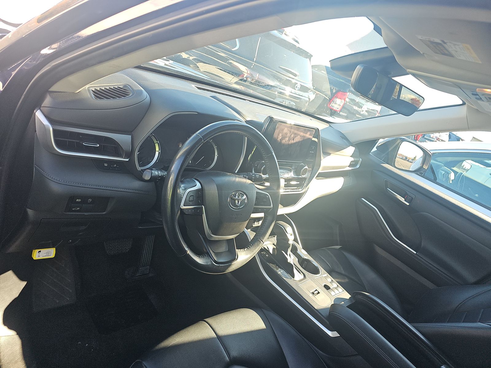 2024 Toyota Highlander XLE FWD