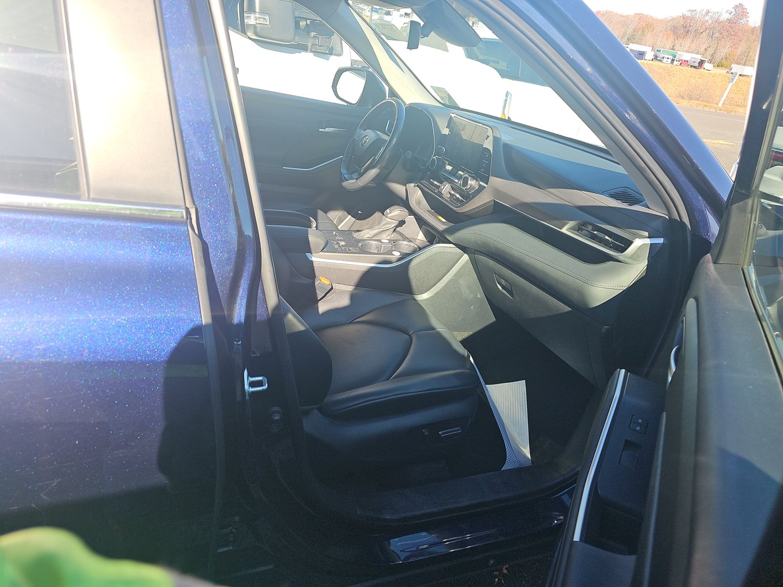 2024 Toyota Highlander XLE FWD