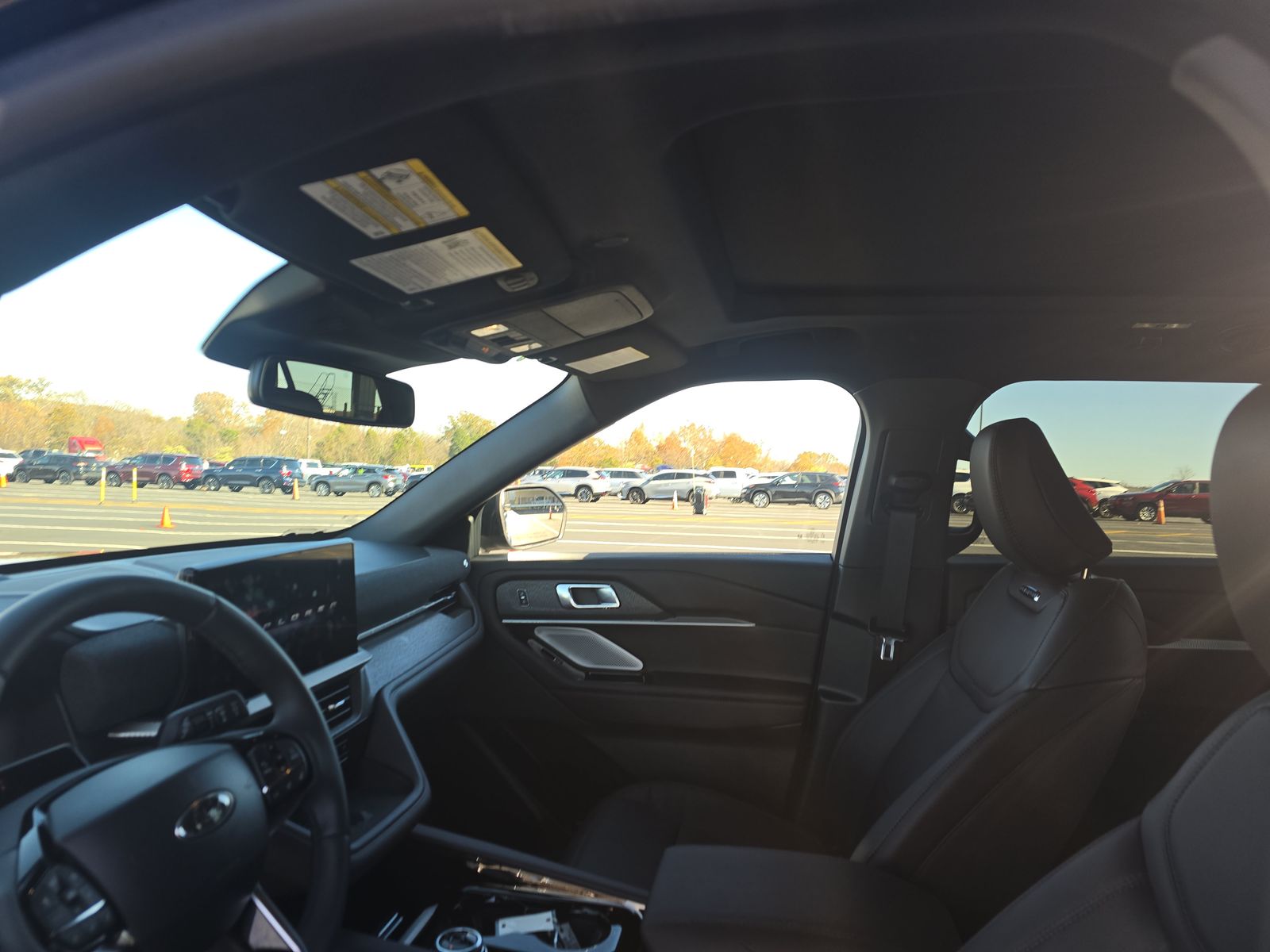 2025 Ford Explorer Platinum RWD